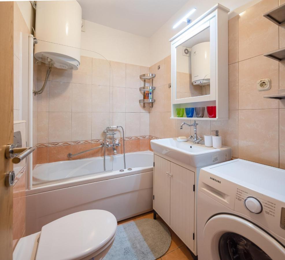 Fabula - W Balcony 4 Min Walk To Apartament Split