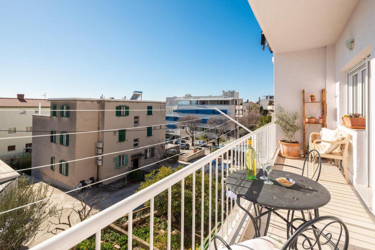 Fabula - W Balcony 4 Min Walk To Apartament